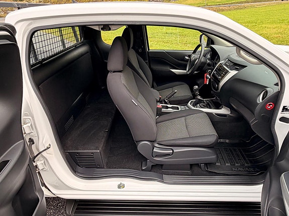 Nissan Navara 17 of 30
