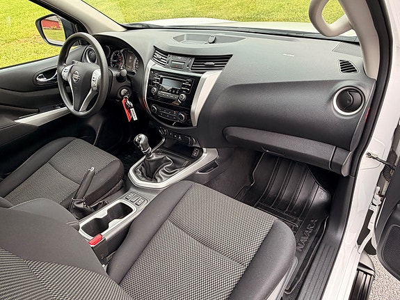 Nissan Navara 19 of 30