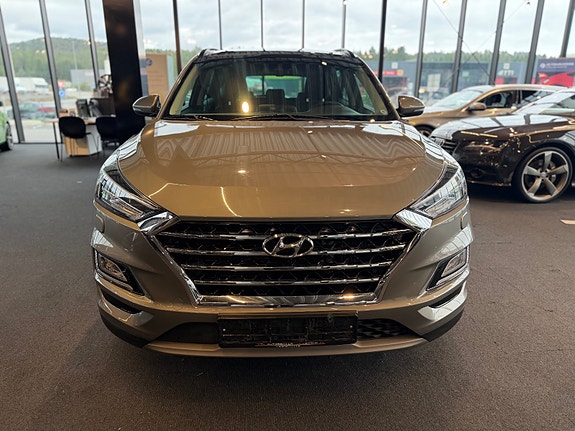 Hyundai Tucson 2 of 24