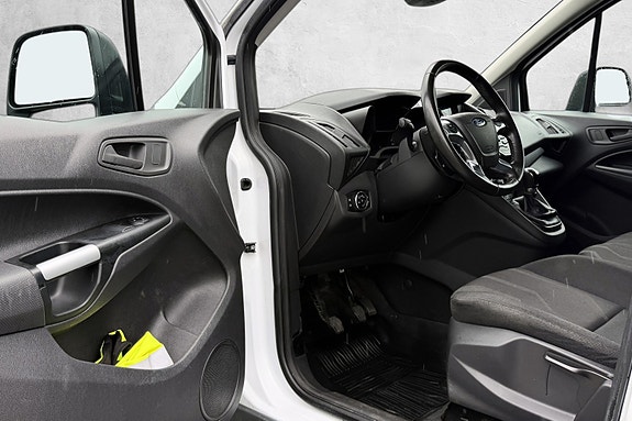 Ford Transit Connect 10 of 30