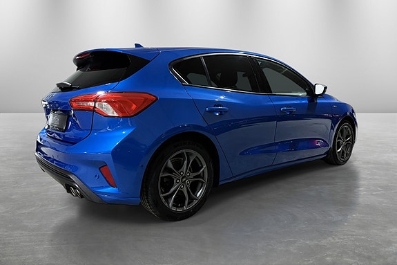 Ford Focus 8 of 30