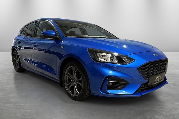 Ford Focus 11 of 30