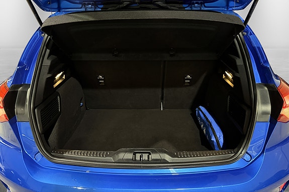 Ford Focus 22 of 30