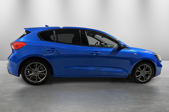 Ford Focus 9 of 30