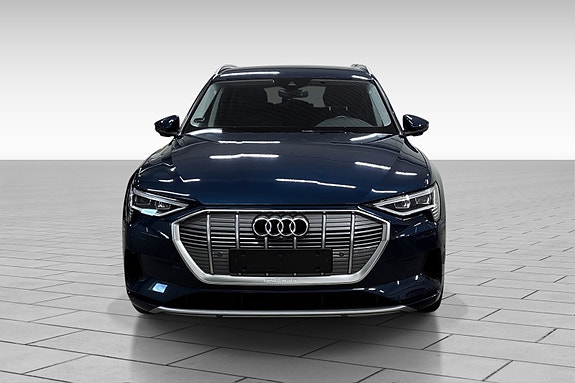 Audi e-tron 5 of 22