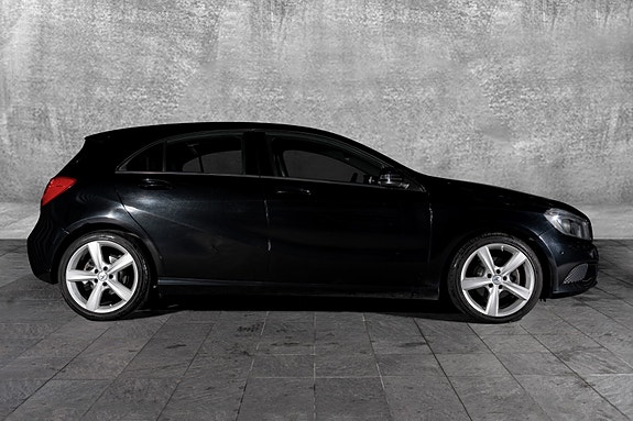 Mercedes-Benz A180 10 of 30