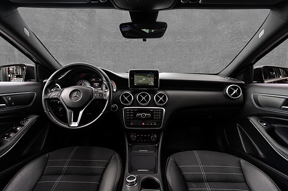 Mercedes-Benz A180 12 of 30