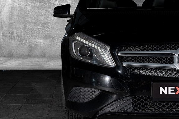 Mercedes-Benz A180 4 of 30