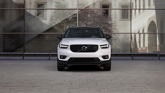 Volvo XC40 8 of 28