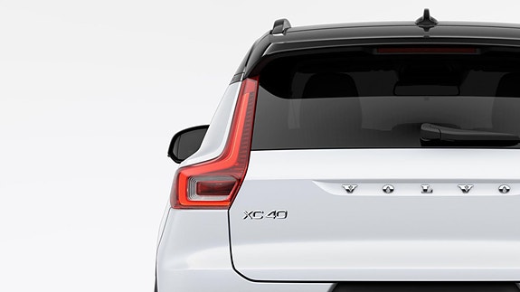 Volvo XC40 15 of 28