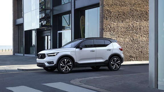 Volvo XC40 12 of 28