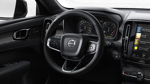 Volvo XC40 25 of 28