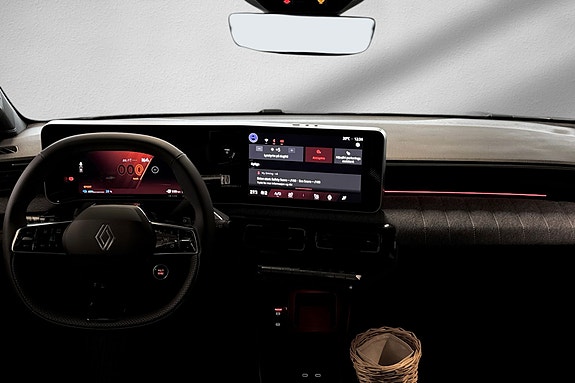 Renault 4 E-Tech 16 of 28