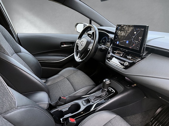 Toyota Corolla 16 of 30