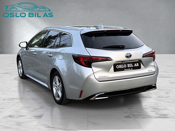 Toyota Corolla 4 of 30
