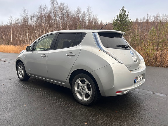 Nissan Leaf 6 of 16