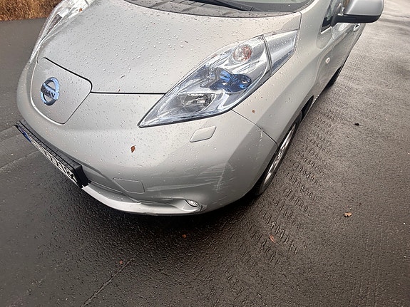 Nissan Leaf 15 of 16