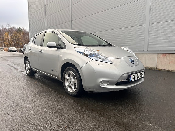 Nissan Leaf 3 of 16