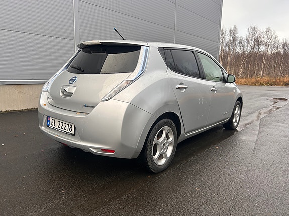 Nissan Leaf 5 of 16
