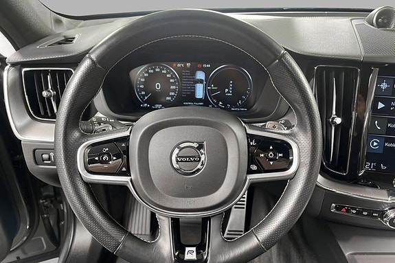 Volvo XC60 13 of 29
