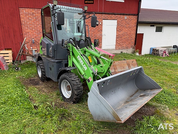 Everun EREL08 Elektrisk Hjullaster med Snøskuffe, grusskuffe og gaffler 7 of 16