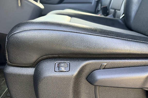 Opel Vivaro 14 of 22