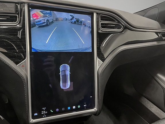 Tesla Model S 15 of 24