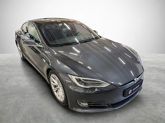 Tesla Model S 7 of 24