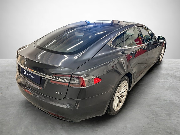 Tesla Model S 5 of 24