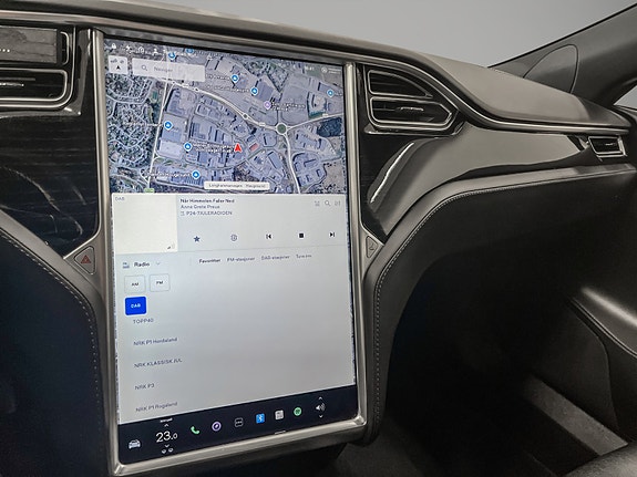 Tesla Model S 14 of 24