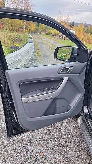 Ford Ranger 15 of 18