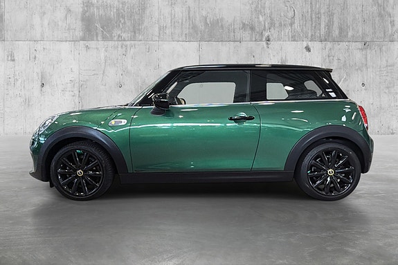 MINI Cooper SE 8 of 25