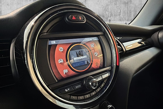 MINI Cooper SE 19 of 25