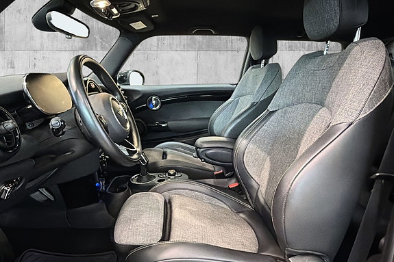 MINI Cooper SE 11 of 25