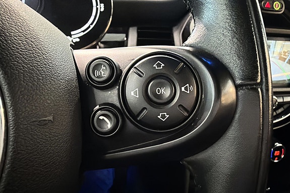 MINI Cooper SE 18 of 25