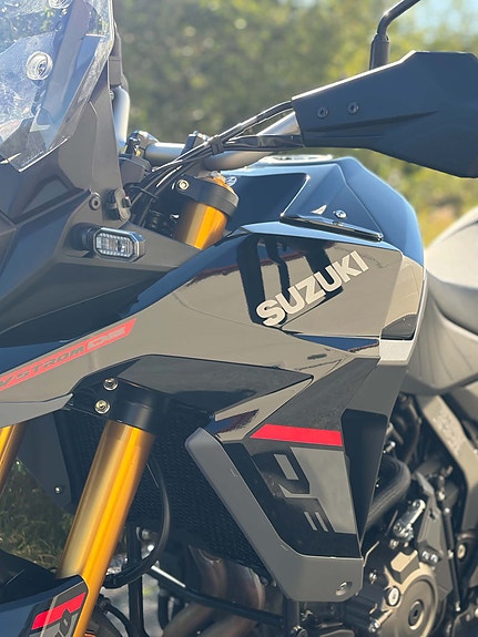 Suzuki V-Strom 800DE 14 of 30