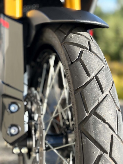 Suzuki V-Strom 800DE 15 of 30
