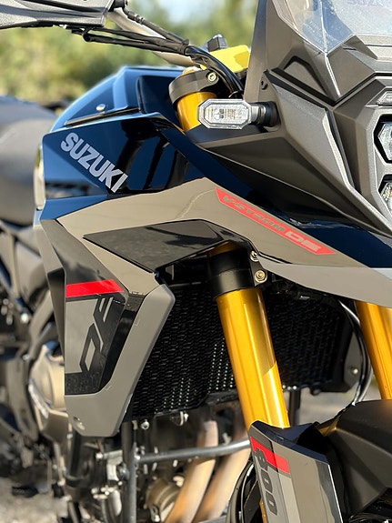 Suzuki V-Strom 800DE 12 of 30
