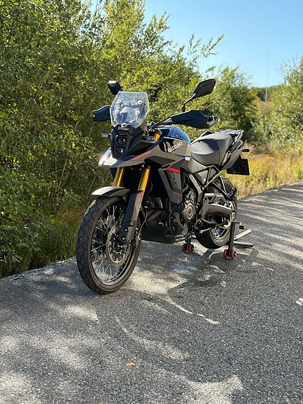 Suzuki V-Strom 800DE 30 of 30