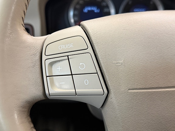 Volvo V70 11 of 21