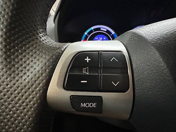 Toyota Auris 17 of 27