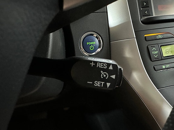 Toyota Auris 15 of 27