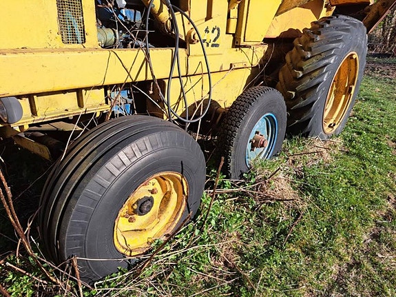 Ford 5000 traktorgraver 8 of 12