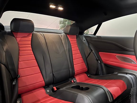 Mercedes-Benz E220 d 23 of 30