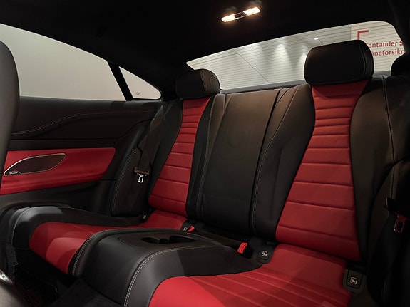 Mercedes-Benz E220 d 27 of 30