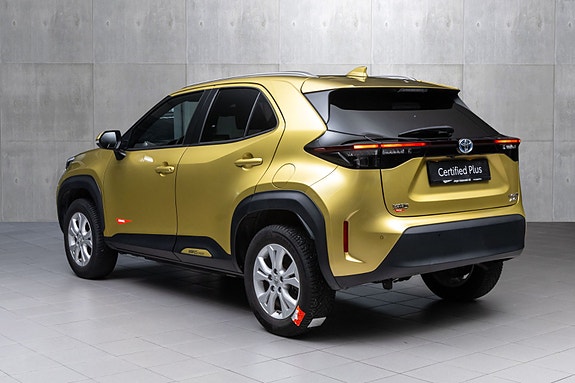 Toyota Yaris Cross 4 of 26