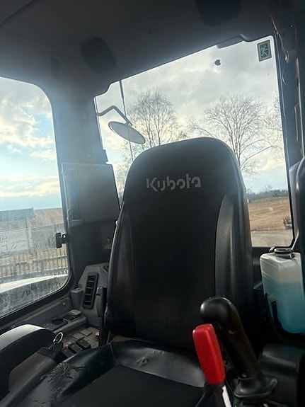 Kubota U-55 11 of 12