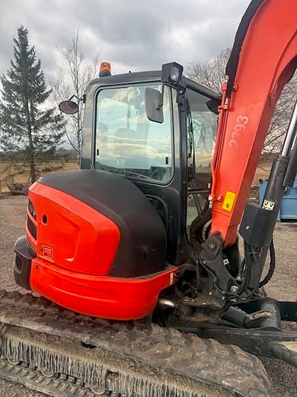 Kubota U-55 6 of 12