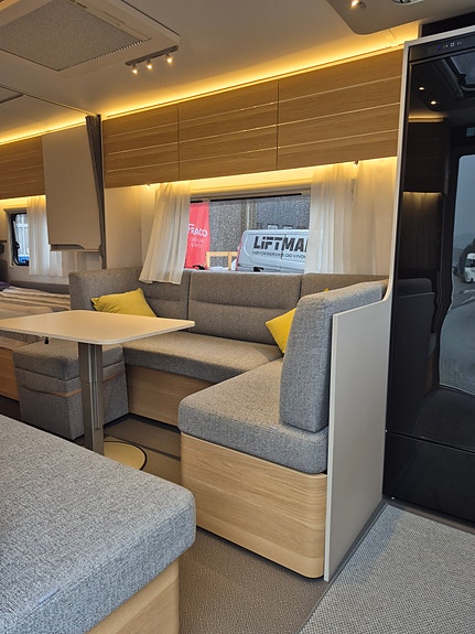 Adria ADORA 613 HT 11 of 30