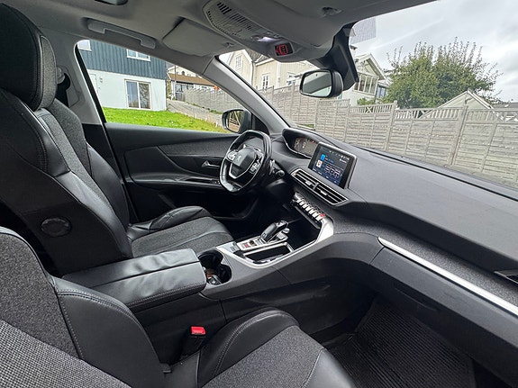 Peugeot 3008 4 of 26
